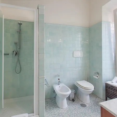 アパート Rent In *