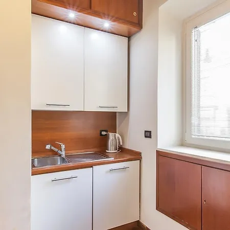 Rent In 로마